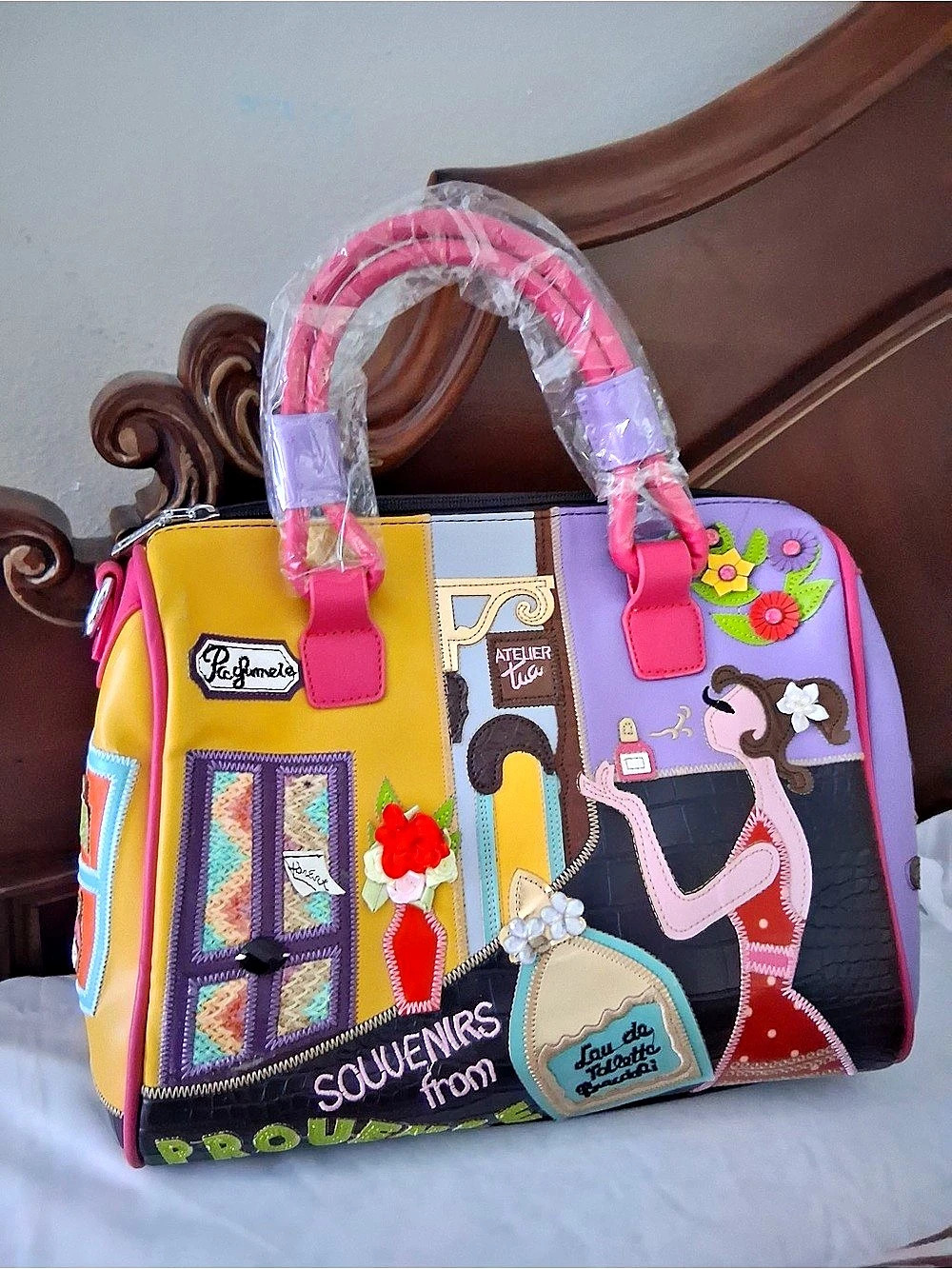Braccialini Tua by Braccialini Cartoline Souvenirs from Provence Satchel